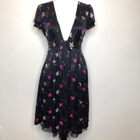 Free People Dresses & Skirts - Free People Drop V 100% Silk Floral Dress Size 10